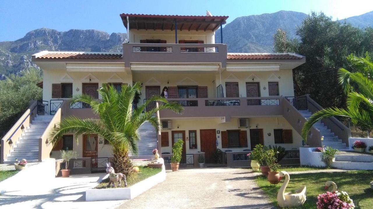 Mιχαλης Apartments パラミティア エクステリア 写真