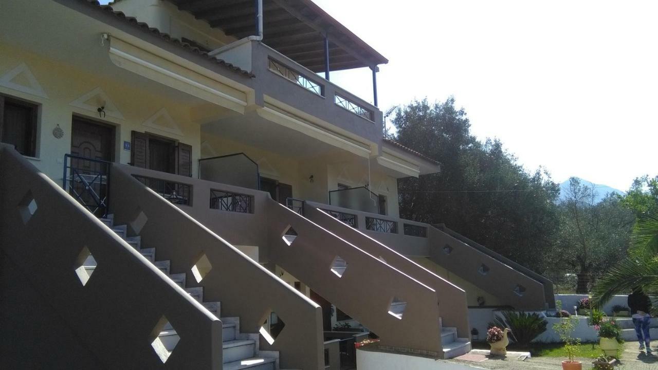 Mιχαλης Apartments パラミティア エクステリア 写真